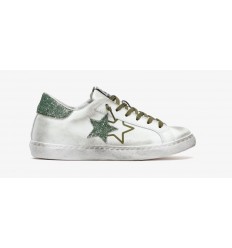 2Star Sneaker Low in pelle Bianca con Dettagli Verde Glitter